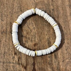 Elegant White and Gold Beaded Bracelet